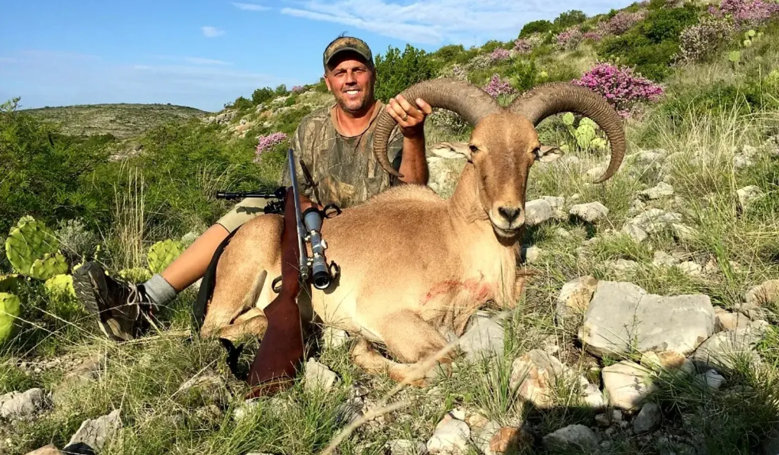 Trophy Aoudad Hunts - 3 Day Hunt / 3x1 guided — photo 4
